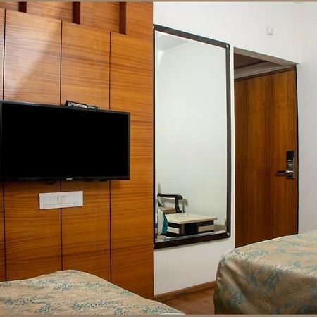 Hotel Meadows فاراناسي المظهر الخارجي الصورة