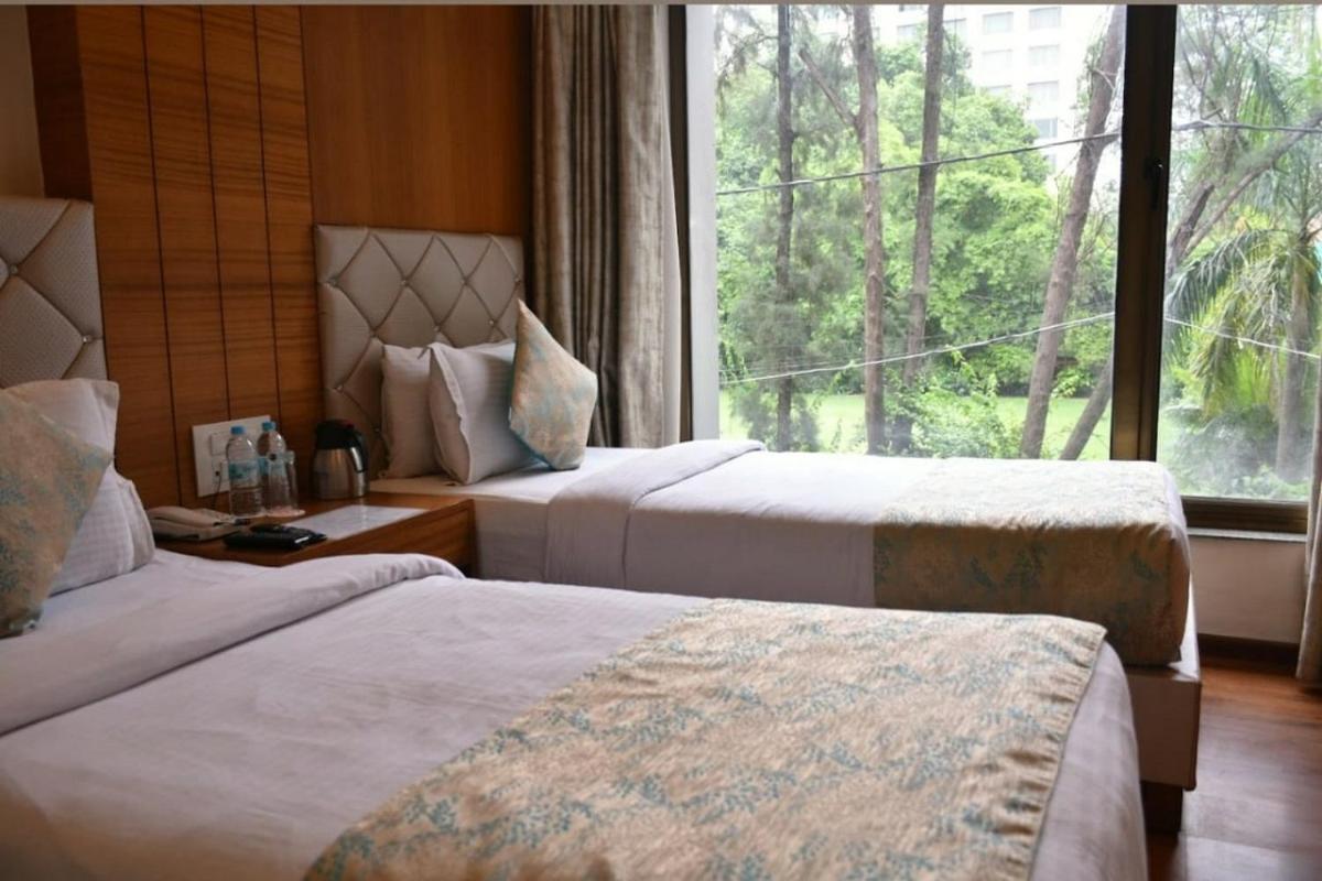 Hotel Meadows فاراناسي المظهر الخارجي الصورة