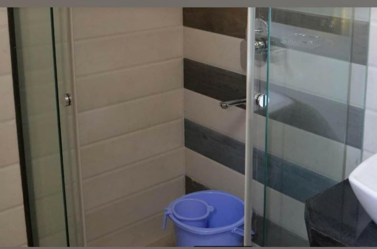 Hotel Meadows فاراناسي المظهر الخارجي الصورة