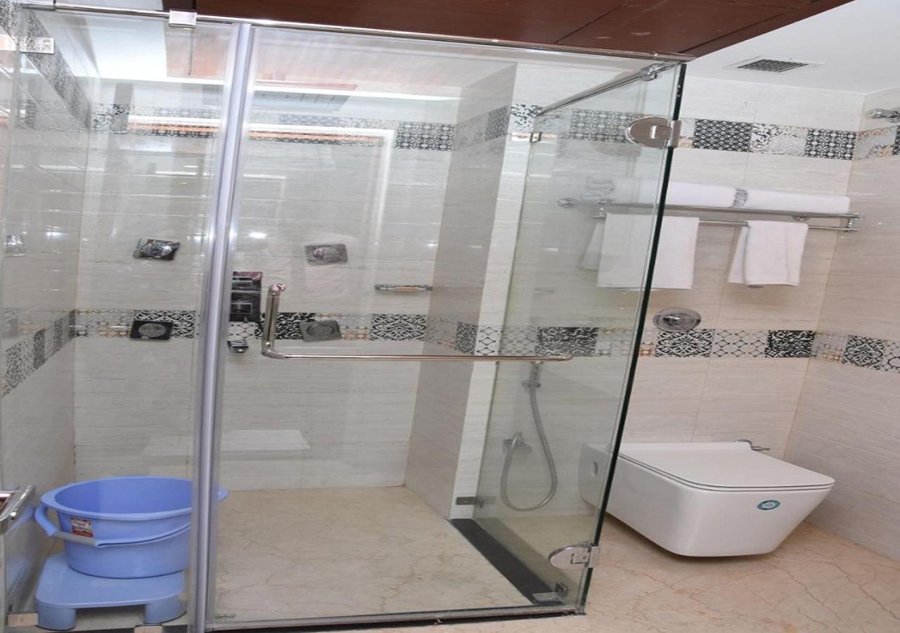 Hotel Meadows فاراناسي المظهر الخارجي الصورة