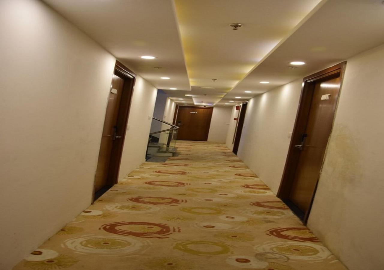 Hotel Meadows فاراناسي المظهر الخارجي الصورة