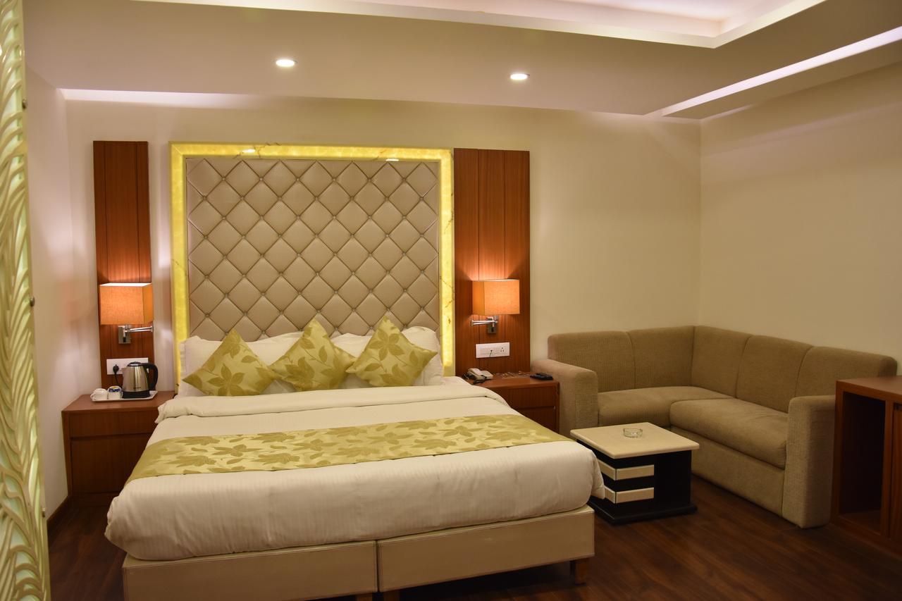 Hotel Meadows فاراناسي المظهر الخارجي الصورة